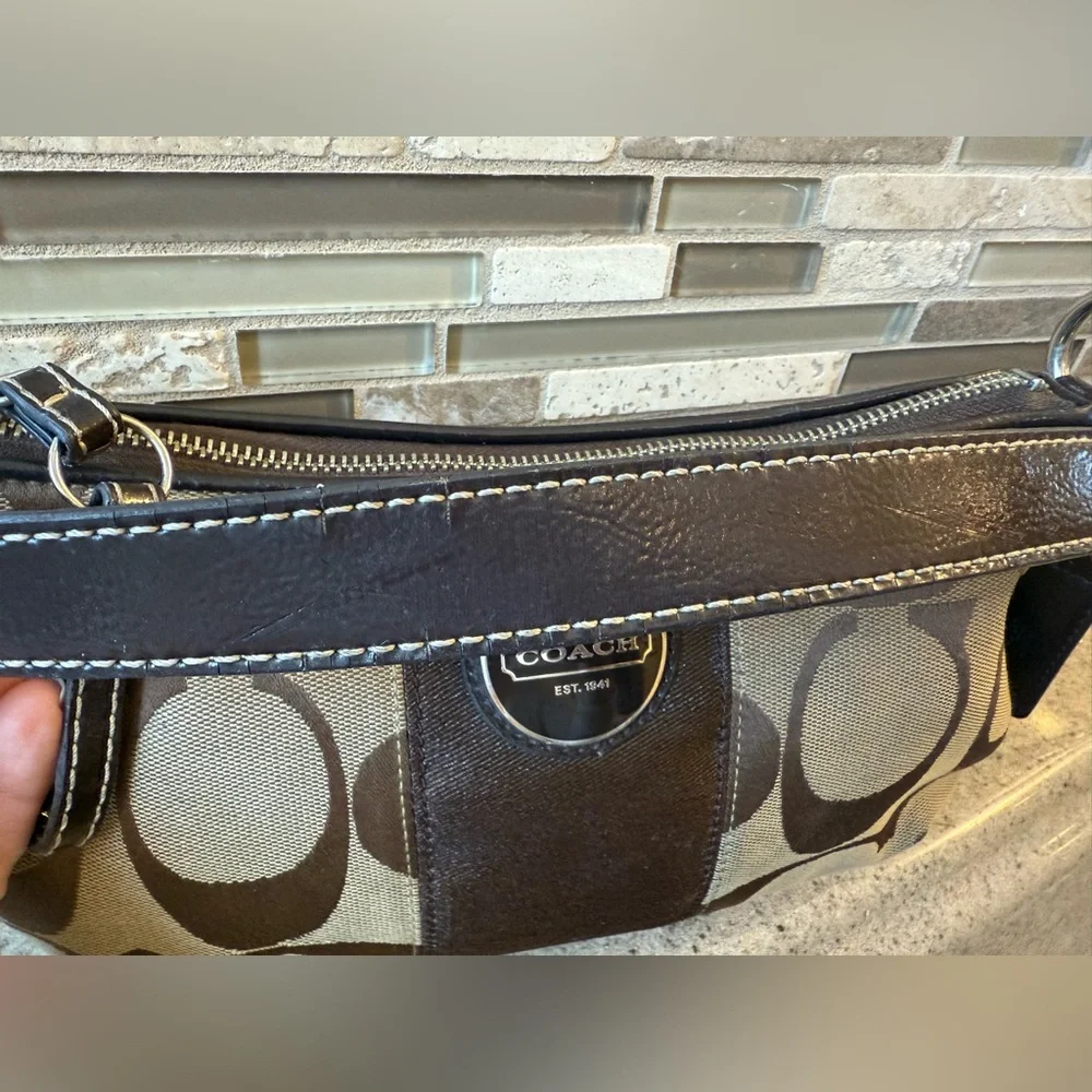 VTG Coach Brown/Tan Signature C Jacquard Shoulder Bag Purse - Picture 4 of 15